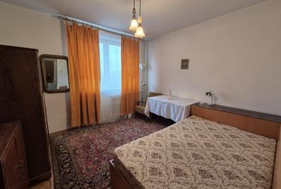 Apartament cu 3 camere semidecomandat, mobilat în Titan - 9