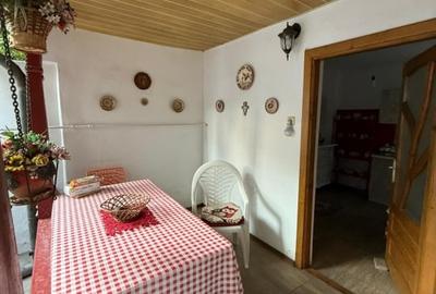 Casă individuală cu 4 camere cu Canalizare în Central - 10