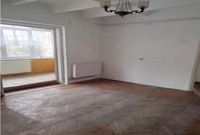 Apartament cu 2 camere, semidecomandat - zona Astra Apartament cu 2 camere, semidecomandat - zona Astra - 1