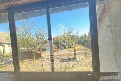 Casă cu 3 camere cu Teren 1608 Mp în Checea - 5