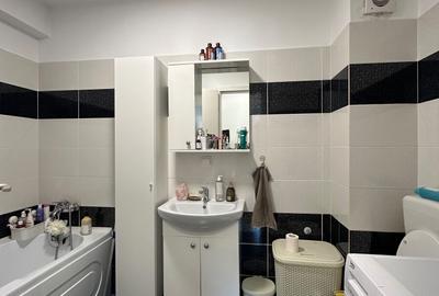 Apartament cu 3 camere decomandat în Est - 2