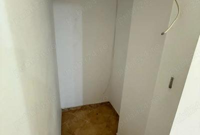 Apartament cu 3 camere decomandat în 9 Mai - 6