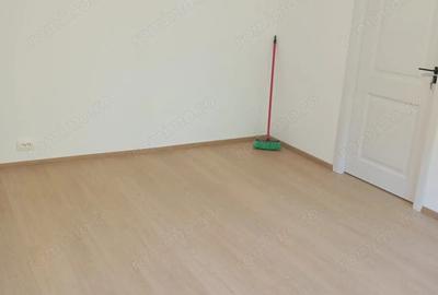 Apartament cu 2 camere semidecomandat în Central - 1