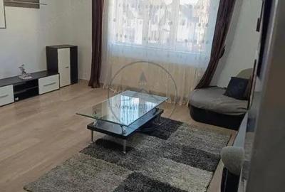 Apartament cu 5 camere decomandat în Calea Moldovei