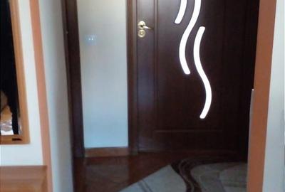 Apartament cu 3 camere semidecomandat în Drumul Taberei - 25