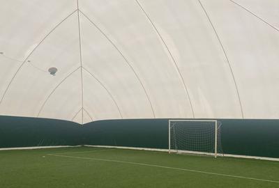 Spațiu comercial, în Izvin