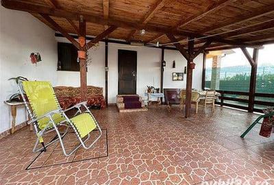 Casă cu 5 camere în Vânători - 2