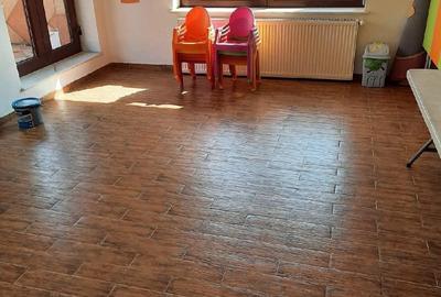 Casă cu Teren 250 Mp în Decebal - 2