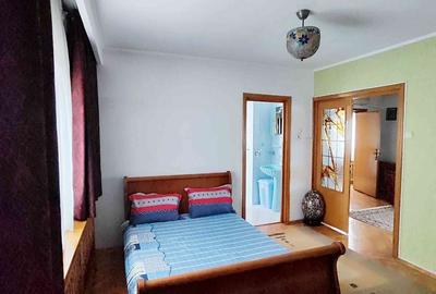 Casă cu 10 camere cu Teren 409 Mp în Industriilor - 3