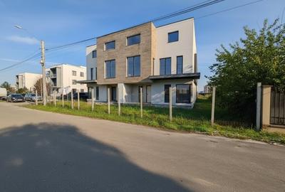 Casă individuală cu 7 camere cu Canalizare în Tunari - 2