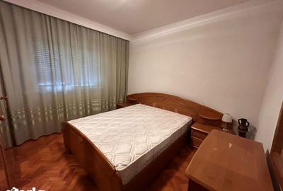 Apartament cu 2 camere decomandat, mobilat în Central
