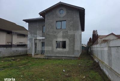 Casă cu 4 camere cu Teren 570 Mp în Central - 3