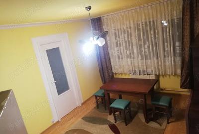 Inchiriez apartament 2 camere etaj 1 zona 14 Mai - 1