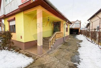 Casa cu 3 camere - str Ortodoxa - 18