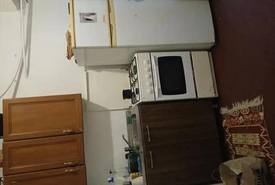 Anchiriez una camera cu baie cu bucatarie mobilatapentu 2 persoane colegi clege sou sot sotie pretul - 1