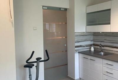 Apartament cu 2 camere semidecomandat în Gara de Nord