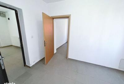 Spațiu comercial, de 300 mp, în Central - 3