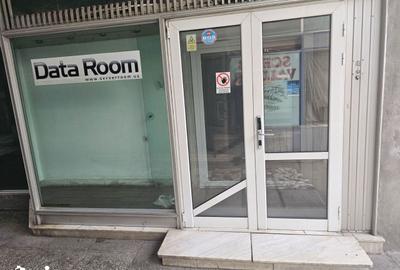 Spațiu comercial, de 69 mp, în Central - 7