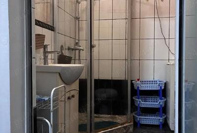 Garsonieră decomandată în Central - 7