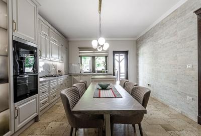 Vilă de lux complet amenajată, ideală pentru o familie cu stil - 19
