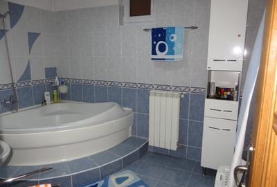 Casă cu 5 camere cu Teren 500 Mp în Mihai Bravu - 4