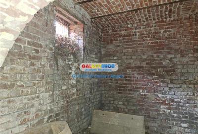 Casă cu 4 camere cu Canalizare în Unirii - 20