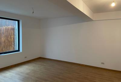 Comision 0/Ap.3 camere/Curte proprie - 4