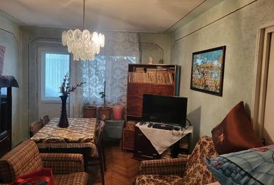 Apartament cu 3 camere decomandat în Central - 2