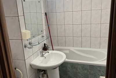 Apartament cu 3 camere semidecomandat în Titan - 9