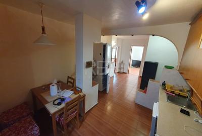 Apartament cu 4 camere decomandat, mobilat în Costin Georgian - 4