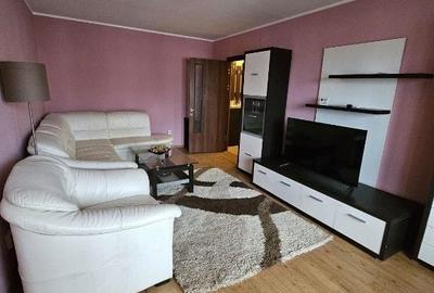 Apartament cu 2 camere decomandat în Piața Centrală