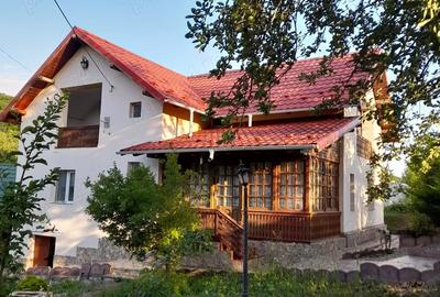 Casa vila de vanzare, Topli?a, Arges - 1