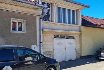 Casa de vanzare - 1