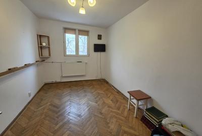 Apartament cu 4 camere semidecomandat în Titan - 4