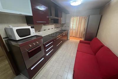 Apartament cu 3 camere decomandat, mobilat în Central - 1