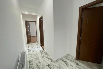 Casă individuală cu 5 camere cu Canalizare în Vitan Mall - 12