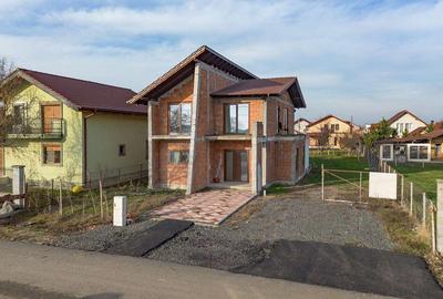 Casă cu 5 camere cu Teren 700 Mp în Dudeștii Noi - 7