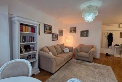 Apartament cu 3 camere decomandat în Hala Centrală