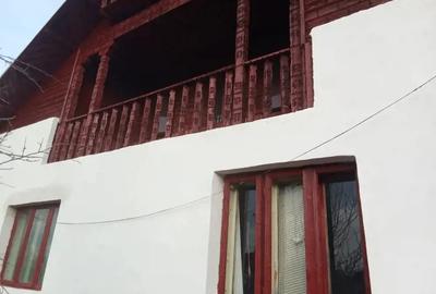 Vand casa la tara - 3