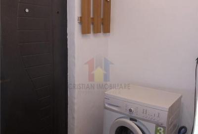 Garsoniera Mobilata si utilata, zona Bariera etaj 3 - 5