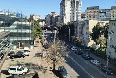 Apartament cu 3 camere decomandat în Central - 8