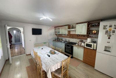 Casă cu 3 camere cu Teren 900 Mp în Roșioara - 8