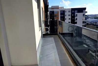 Apartament cu 3 camere decomandat, mobilat în Kamsas