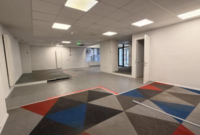 Spațiu comercial, de 163 mp, în Central - 6
