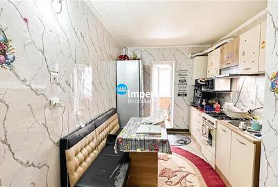 Apartament cu 3 camere decomandat în Galata - 3
