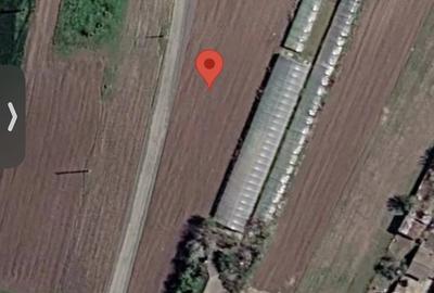 Teren de 2300 mp, în Central