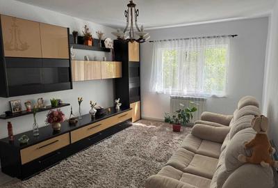 Apartament cu 2 camere decomandat în Spitalului