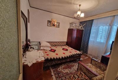 Apartament cu 3 camere decomandat în Drăgășani - 4