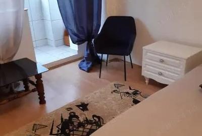 Garsonieră decomandată în Muncii