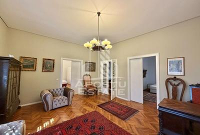 Apartament cu 4 camere semidecomandat, mobilat în P-ța Maria